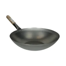 WOK pan made of steel with a flat bottom 38 cm
