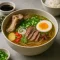 Dashi, phở, Knochenbrühe: wie man sich bei asiatischen Brühen zurechtfindet und wann welche Sinn machen