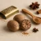 Ganze Muskatnuss richtig verwenden: Aroma freisetzen, dosieren, in der asiatischen Küche einsetzen