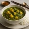 Spinat-Curry mit Kartoffeln & gedämpftem Reis (vegetarisch, cremig, unkompliziert)