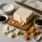 Häufige Fehler beim Kochen mit Tofu: warum es manchmal enttäuscht und wie man das leicht zu seinem Vorteil wendet