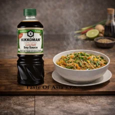 Kikkoman Sojasauce mit geringerem Salzgehalt 975 ml