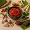 Der Geschmack der indonesischen Küche: Sambal, Kecap Manis, Kokos und Reis als Mittelpunkt des Gerichts