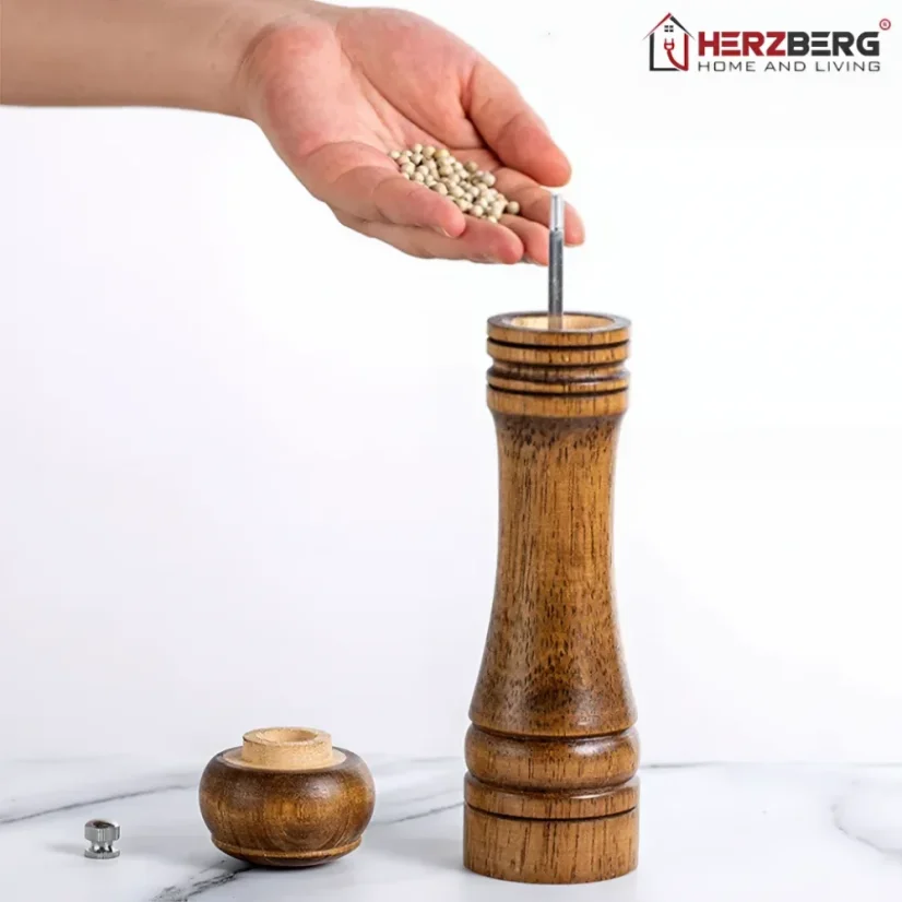 Herzberg Wooden pepper mill