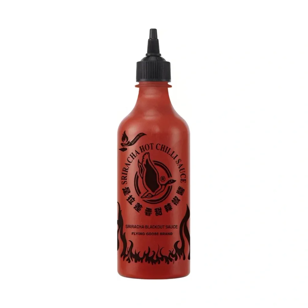 Flying Goose Chilli omáčka Sriracha Black Out 455 ml